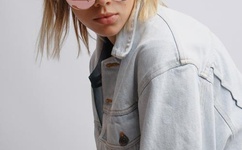 动漫女孩被虐过程